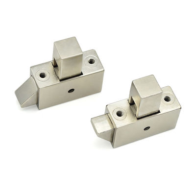 30*32 mm Zinc alliage à ressort chargé Fermeture de serrure Boulon poussez pour fermer attraper basculer Serrure