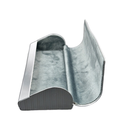 Processus d'estampage Parties de pliage métalliques en aluminium à long plateau
