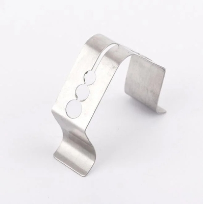 Clips de ressort en acier inoxydable en forme de Z L C personnalisés pour les composants de matériel CNC OEM