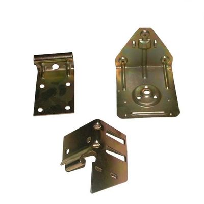 Pièces d'estampage pour la fabrication de tôles métalliques en acier inoxydable en aluminium et en feuille de métal pour le matériel CNC OEM