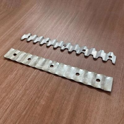 Exigences de précision Produits de matériel de précision galvanisés avec procédé d'estampage