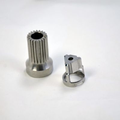 Parties et services de matériel pour le traitement de l'acier inoxydable OEM CNC