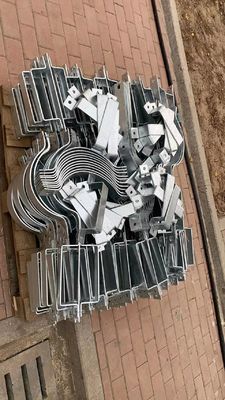 Serre fixe à bande de traction en acier inoxydable pour accessoires de puissance de pièces de matériel CNC OEM