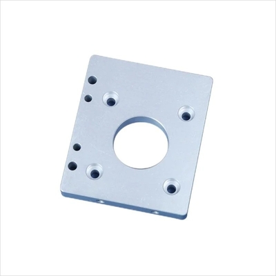 Processus d'estampage des produits de matériel usinés CNC en laiton en aluminium