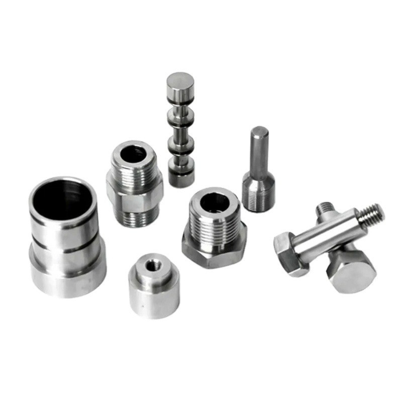 Produits de matériel de précision pour le traitement du tour CNC sur mesure avec processus d'estampage
