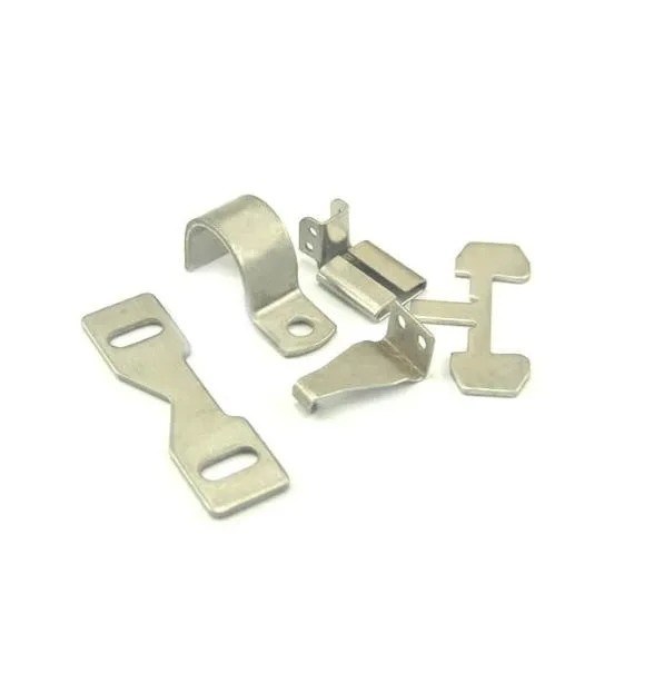 Composants métalliques en tôle électronique personnalisés en acier inoxydable pour l'estampage sous pression combiné